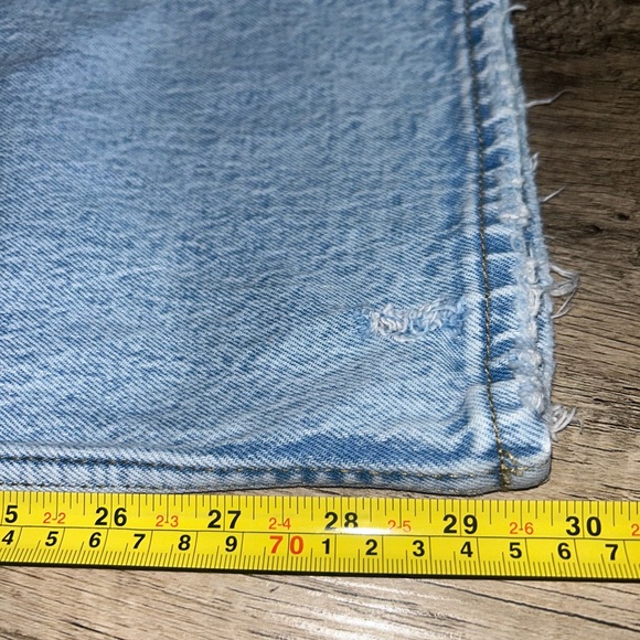 Abercrombie and Fitch 90s Straight Leg Ultra High Rise Jeans - Picture 4 of 5